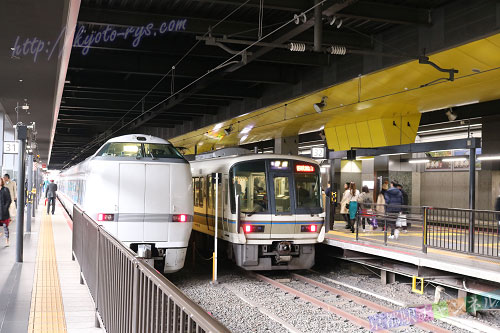 京都駅の嵯峨野のホーム