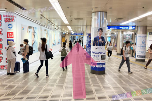 京都駅前の地下通路