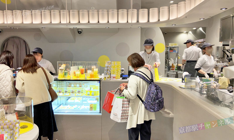 京都駅のぶぶるの店内