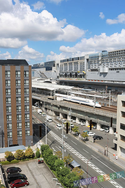 京都駅とダイワロイヤルホテルグランデ京都の位置関係が分かる写真