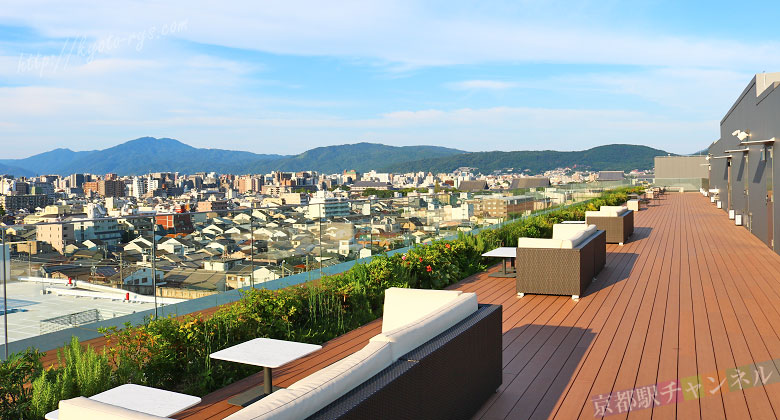 ホテルエミオン京都の屋上のテラス