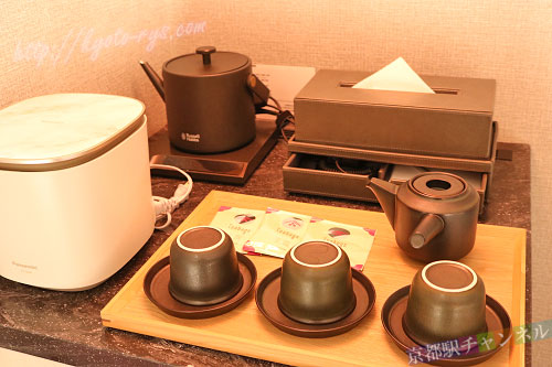 フェイススチーマーや茶器セット