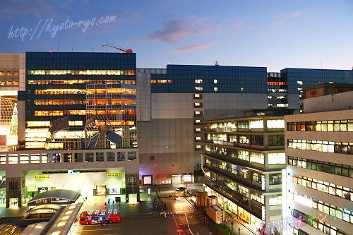 京都新阪急ホテルから見る京都駅