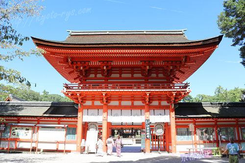 下鴨神社の朱色の楼門
